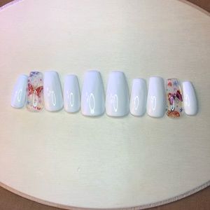 Custom press on nails